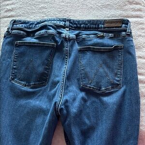 Wrangler Women's Classic high rise bootcut Leg Jeans